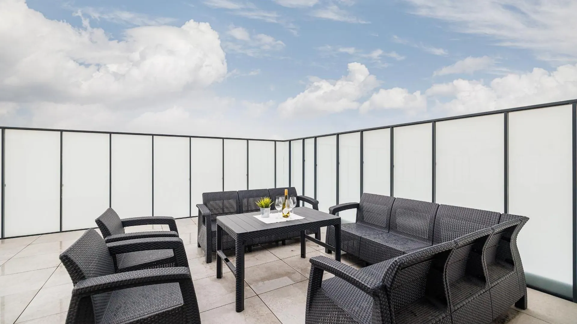 Ina Rent - Przystan Letnica Lägenhet Gdańsk